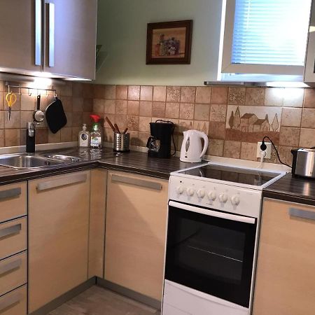 Spacious 1Bdrm Apartment Near Metro. Free Parking วานตา ภายนอก รูปภาพ